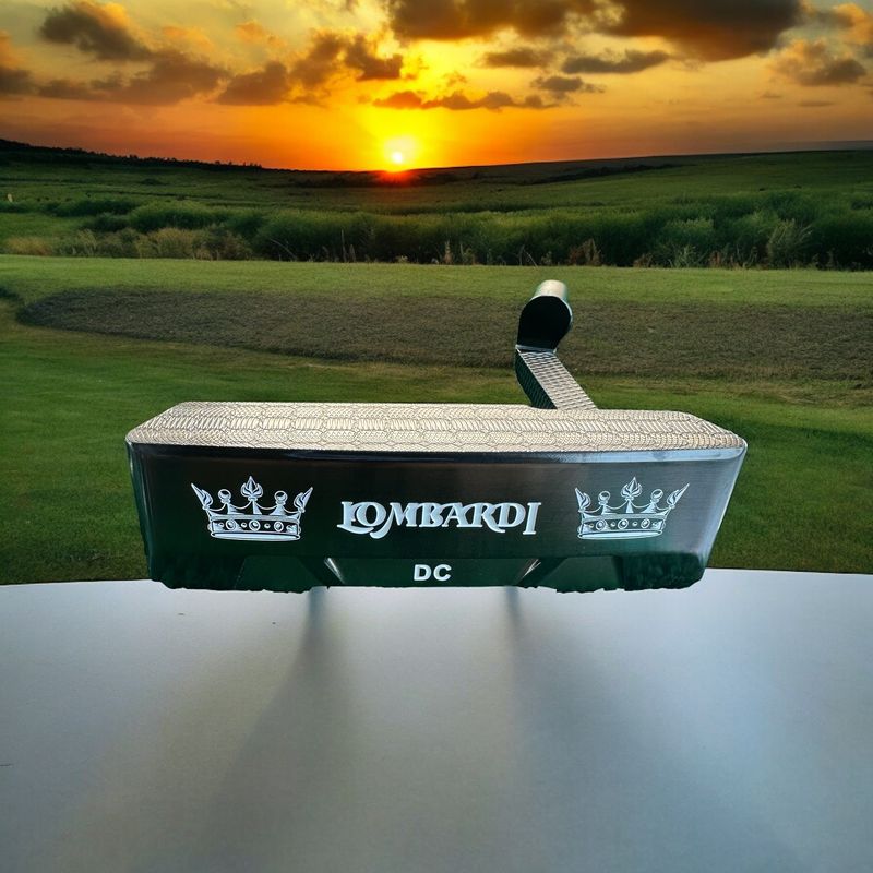Putter de golf con hoja DC personalizada en color plateado de Lombardi Golf